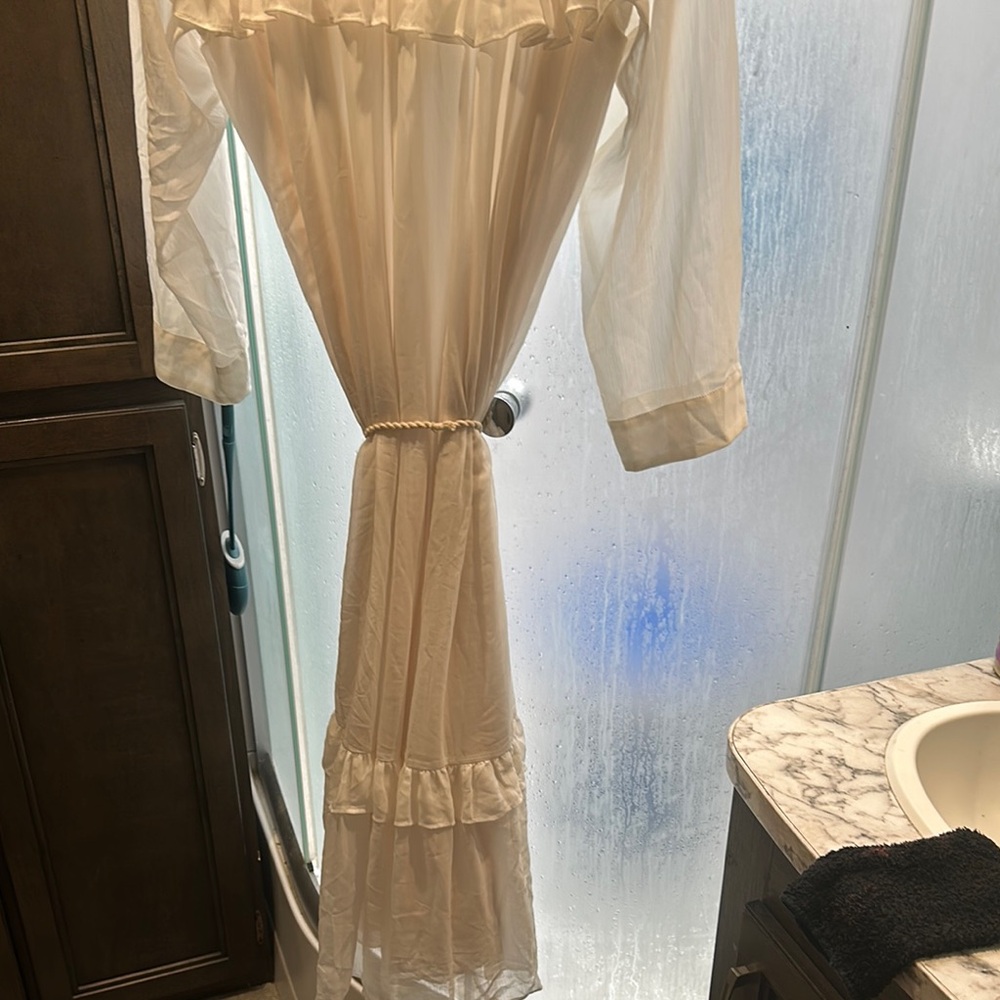 H&M Cream Ruffled Babydoll Dress with Bishop Sleeves - Picture 5 of 5